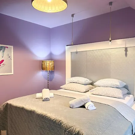 Purple Dragon 3bdr Apartman *